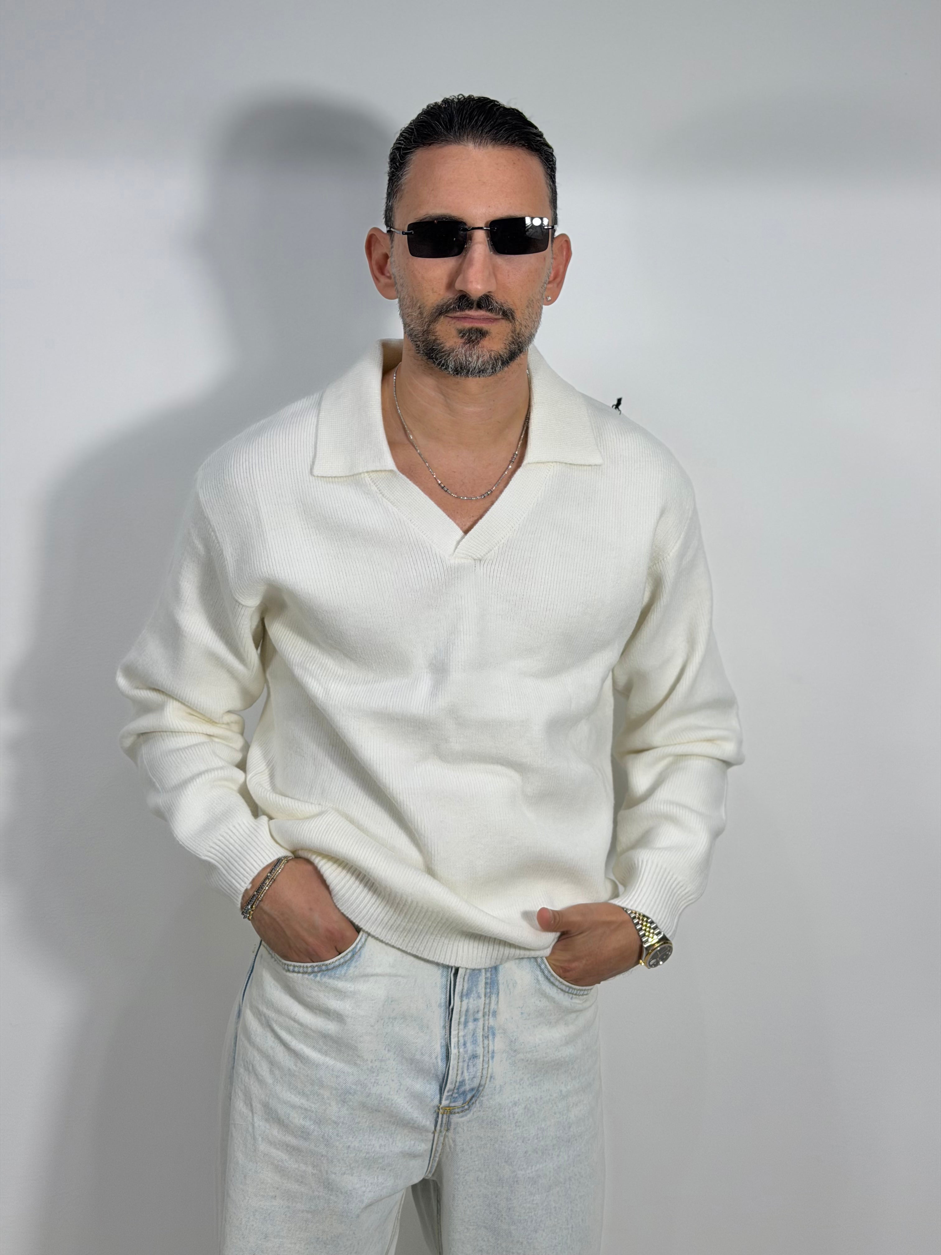 MAGLIONE SCOLLO V CON COLLO