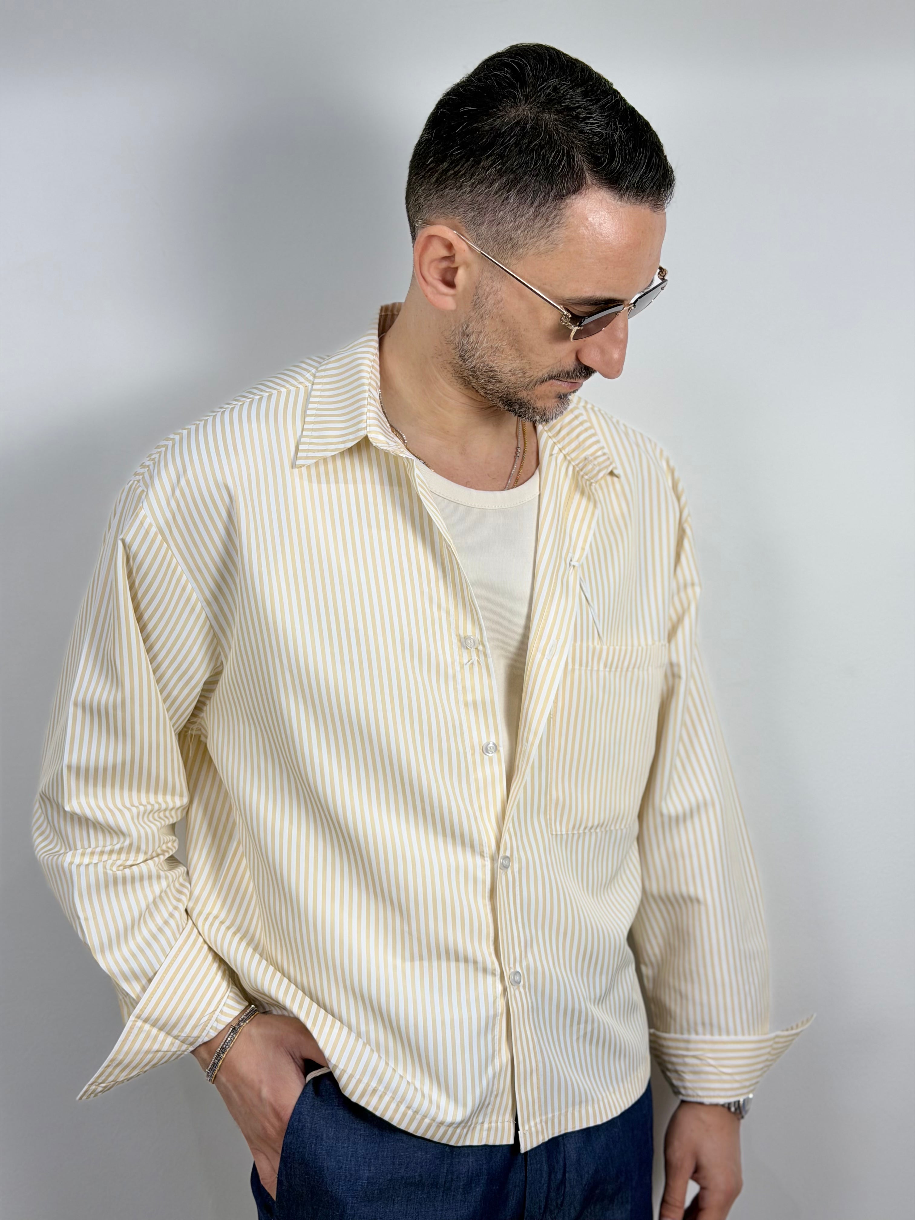 CAMICIA CROP RIGA STRETTA