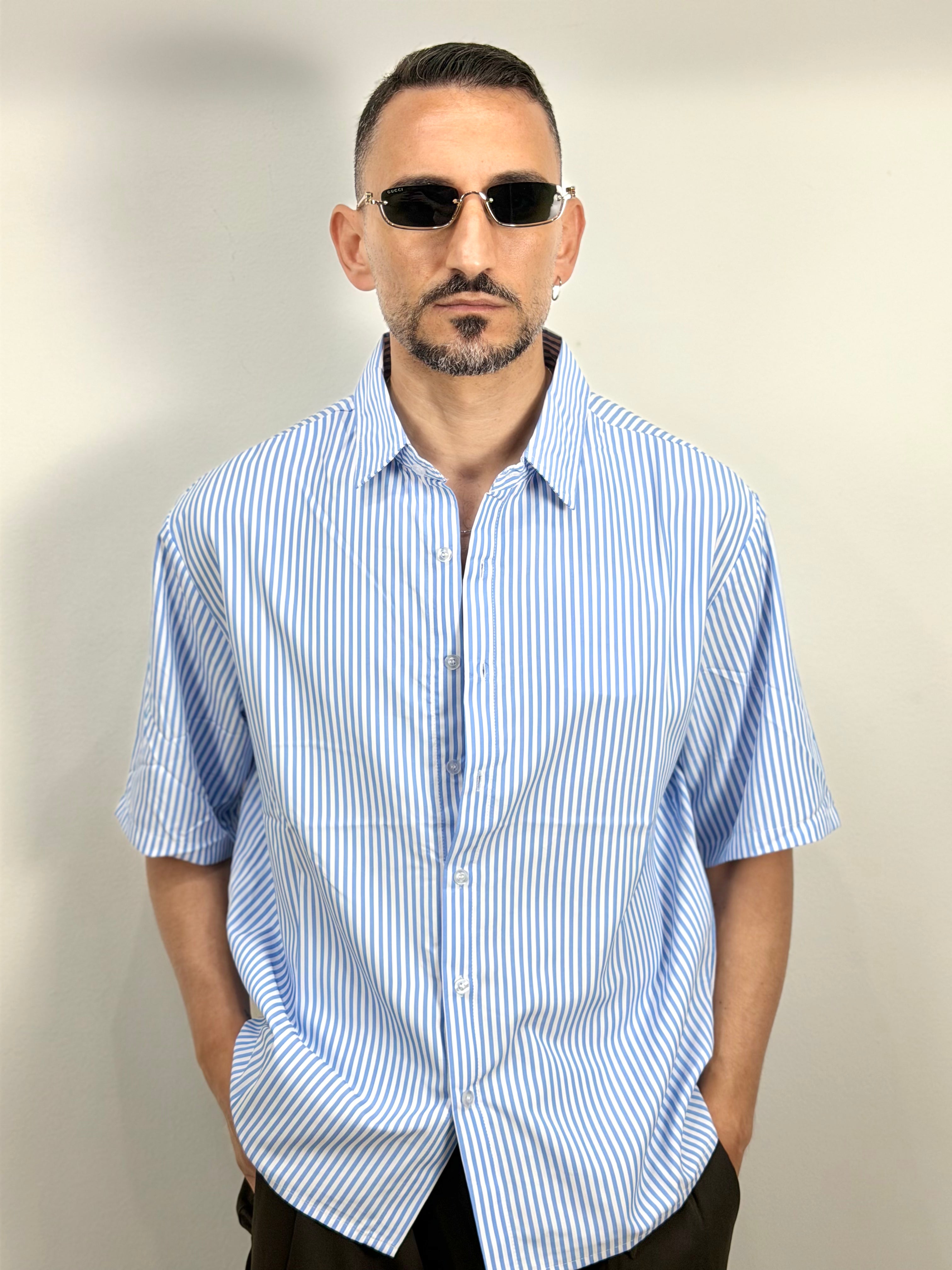 CAMICIA RIGA STRETTA MANICA CORTA