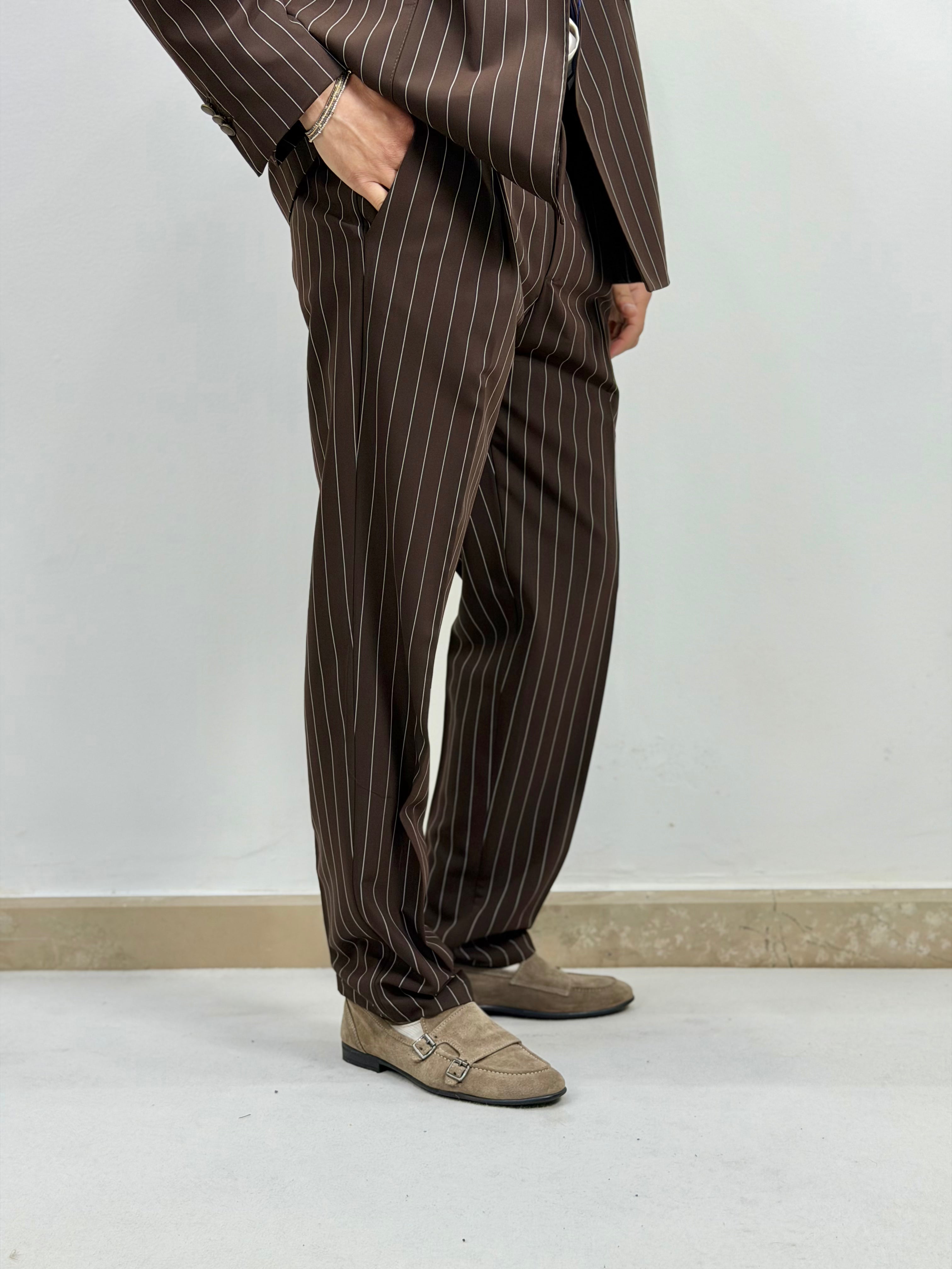 ABITO GESSATO WIDE FIT