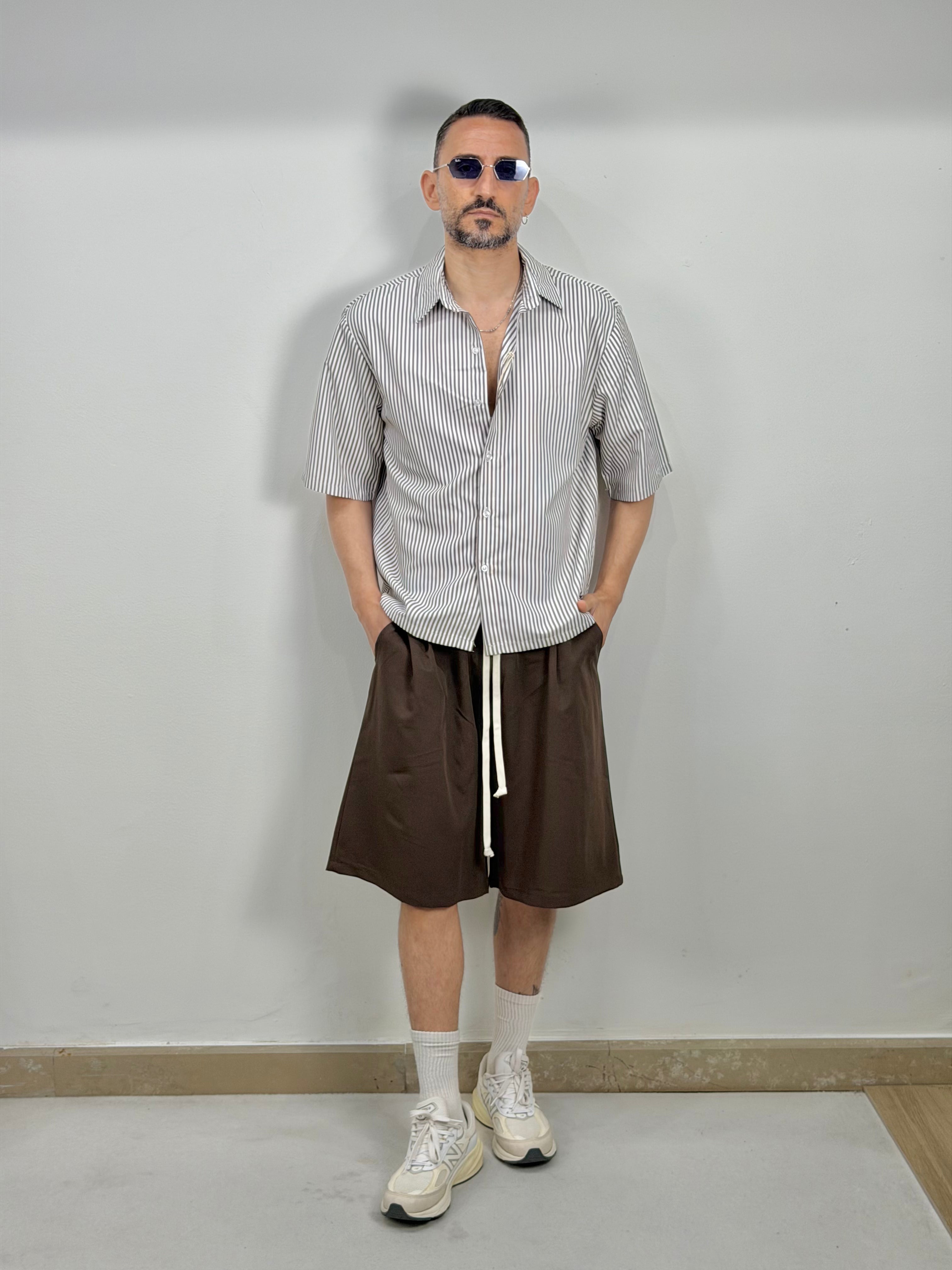 CAMICIA RIGA STRETTA MANICA CORTA
