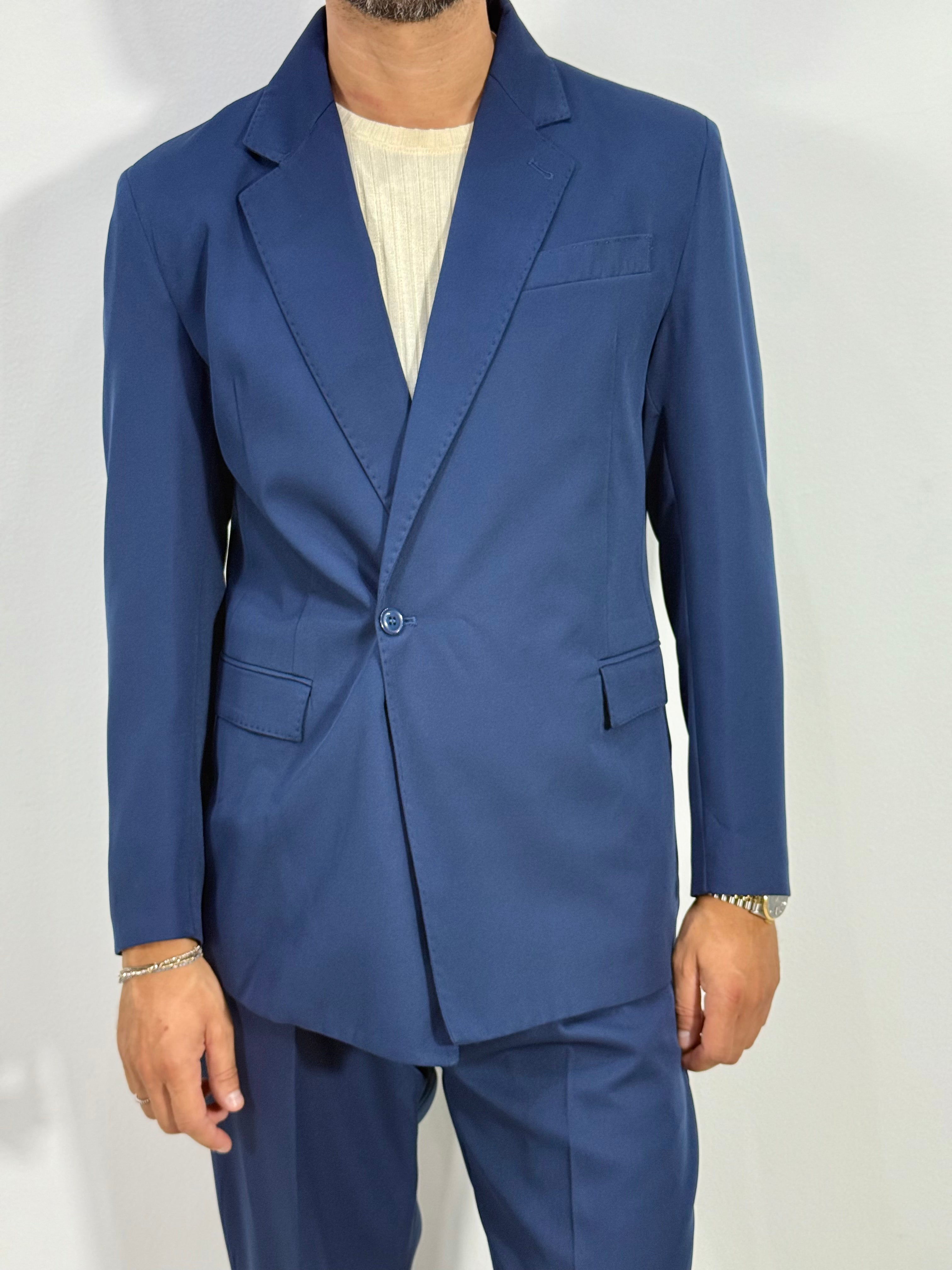ABITO RELAXED FIT