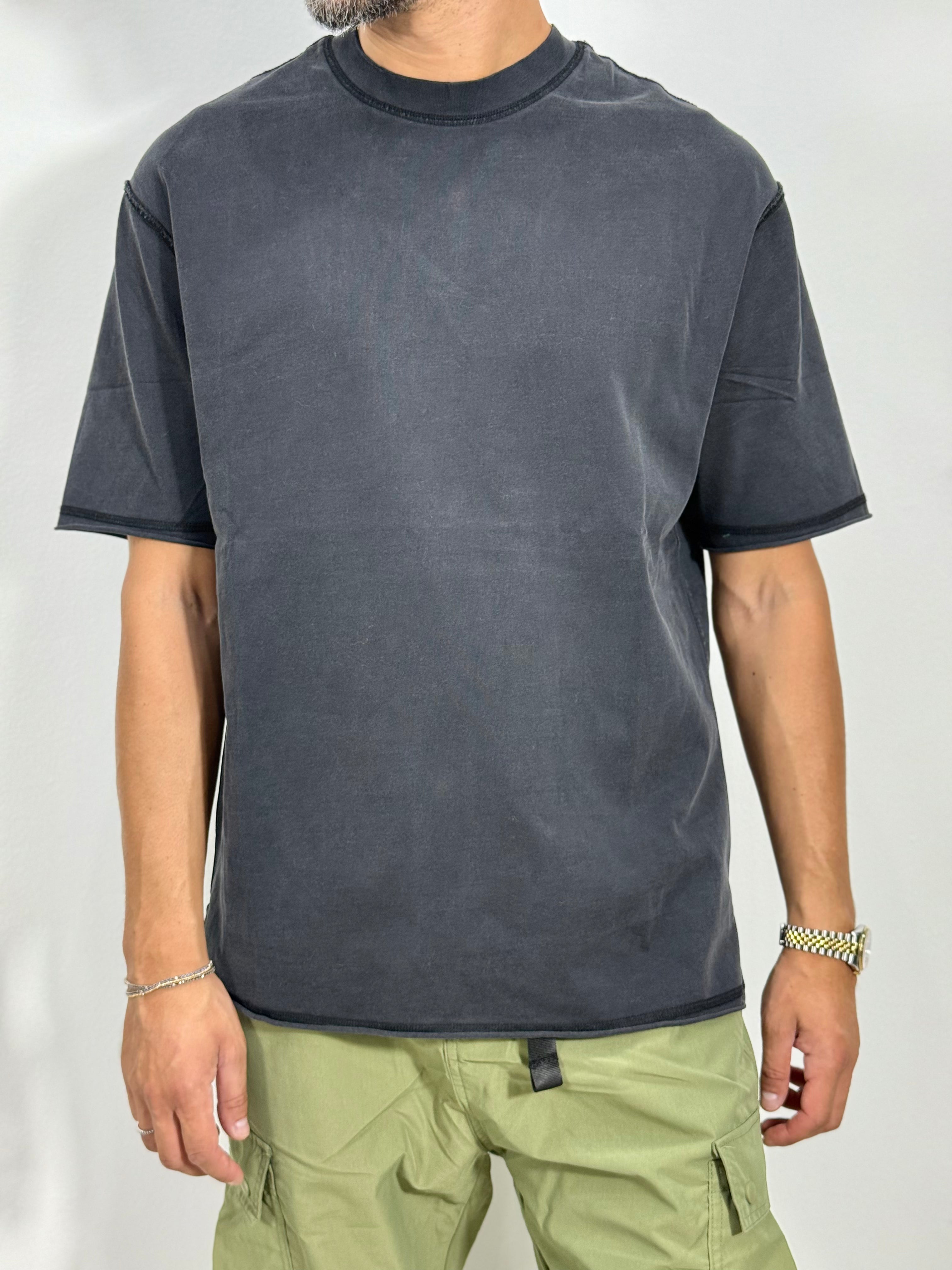 T-SHIRT TAGLIO VIVO
