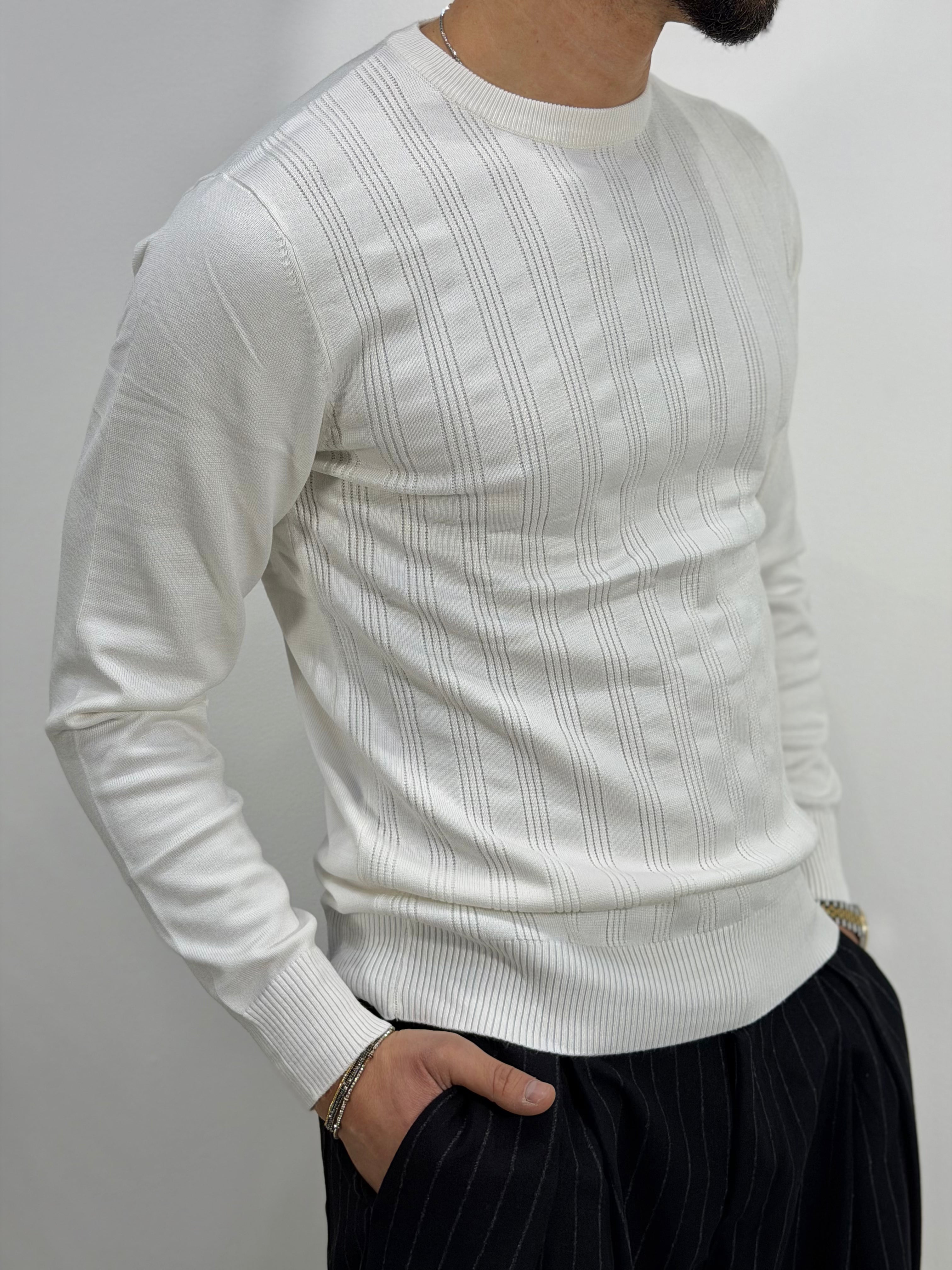 PARICOLLO IN TRAMA TINTA SU TINTA