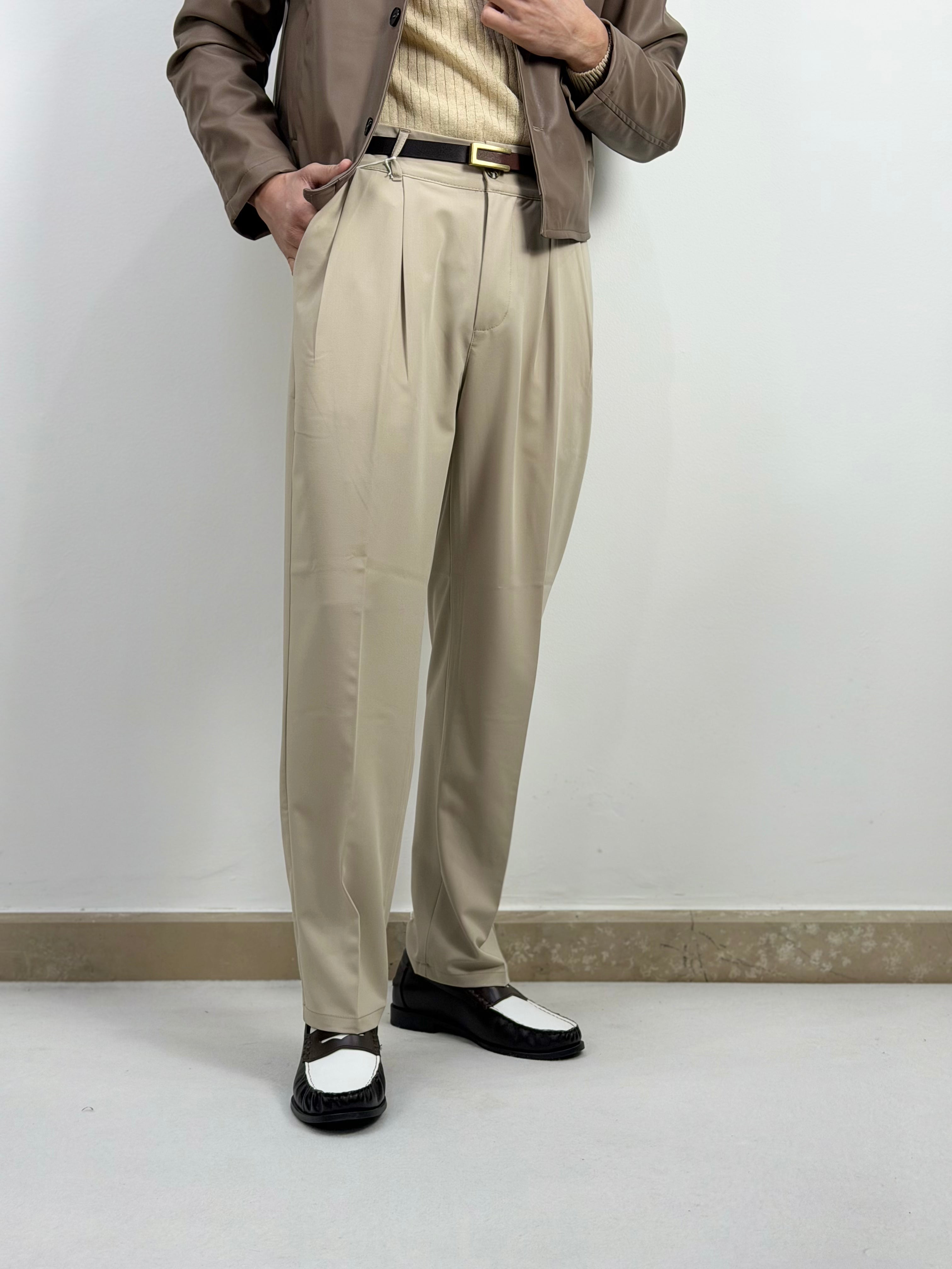 PANTALONI LOOSE FIT BUSTINO ALTO