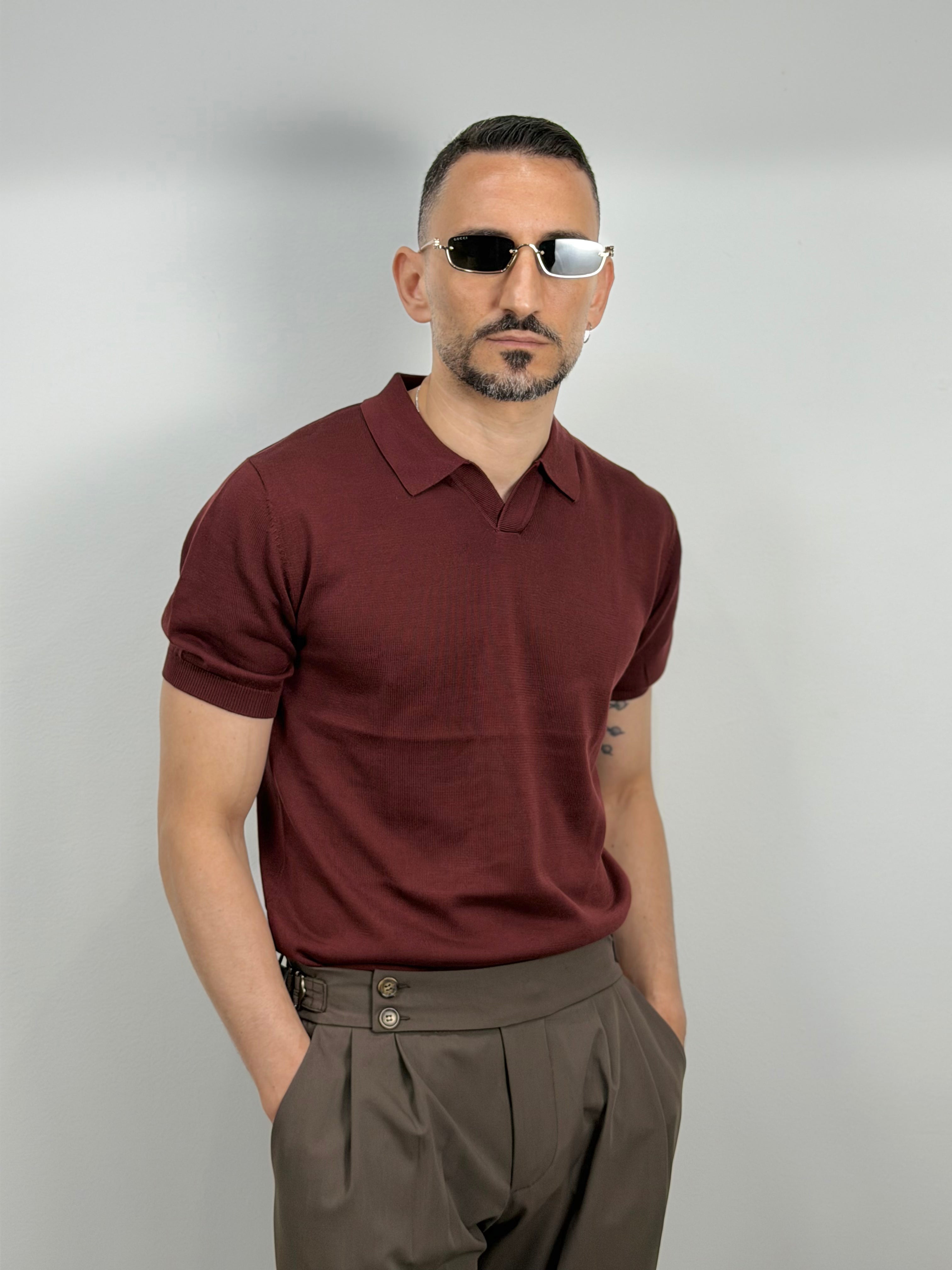 POLO CON COLLO SCOLLO A V