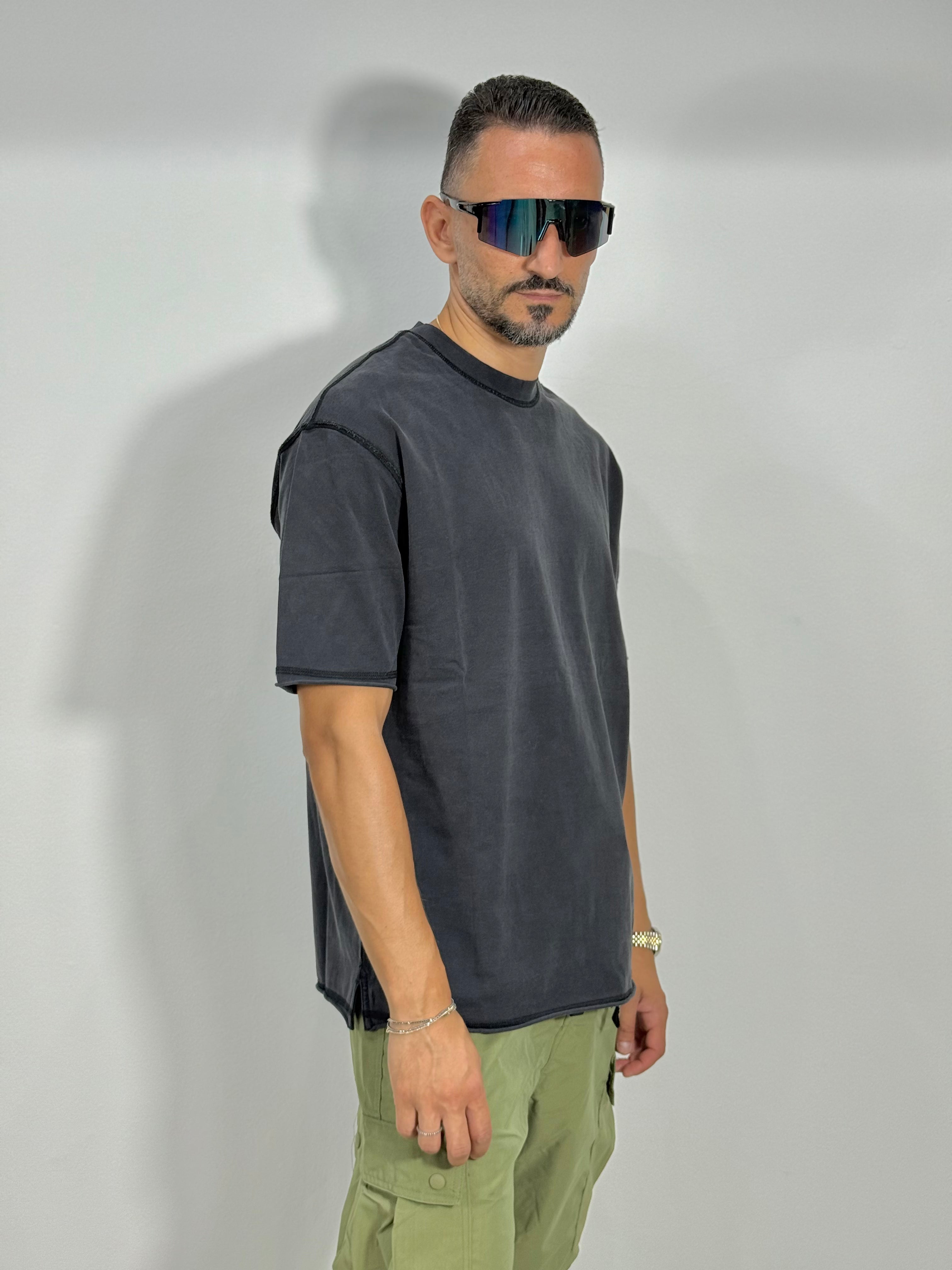 T-SHIRT TAGLIO VIVO